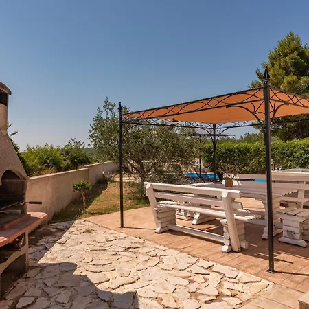 Tatil Evi New! Tina With Pool *